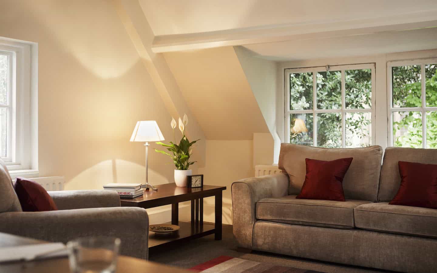 Tranquil coaching environment in the heart of London’s financial district.